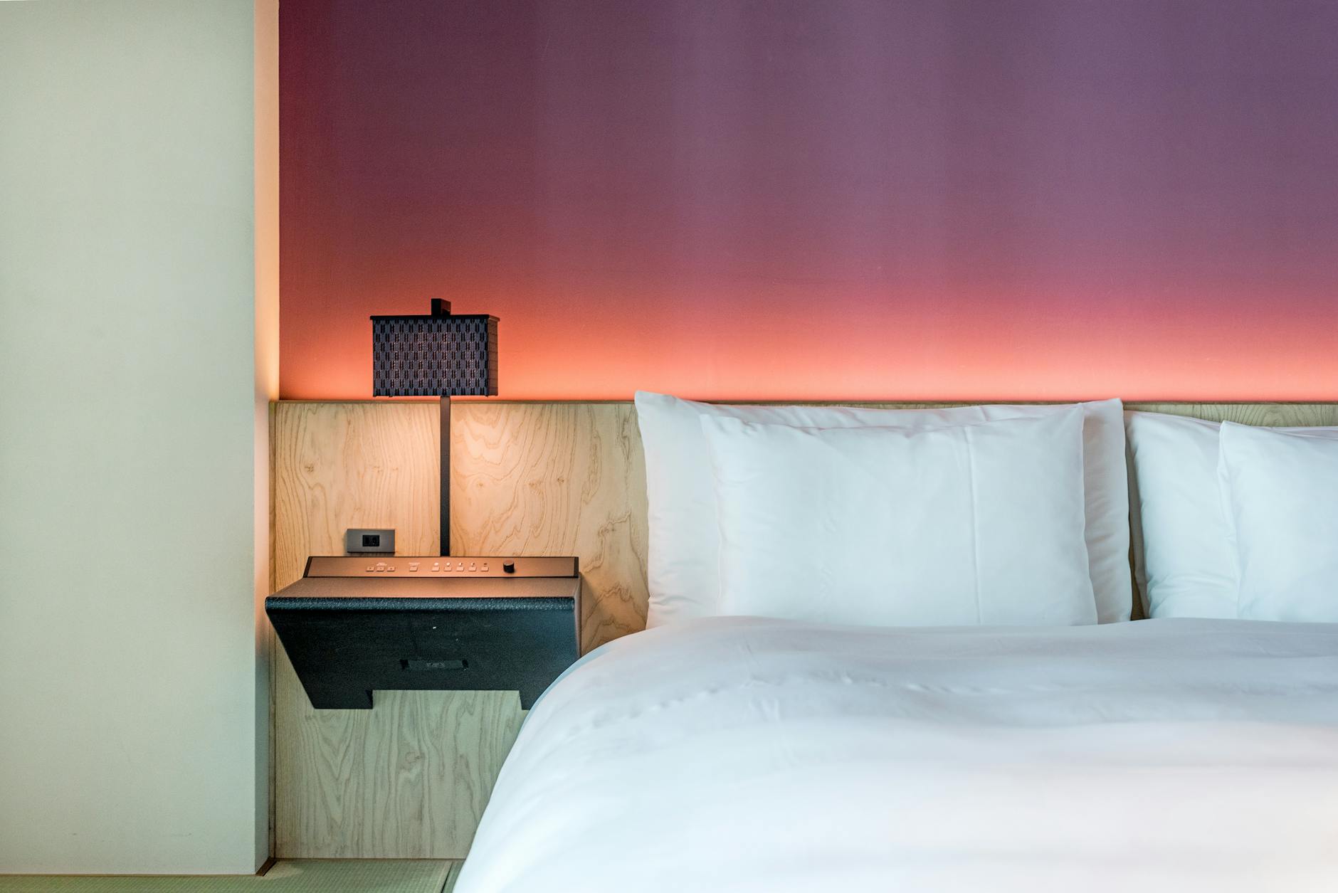 Minimalistisches Hotelzimmer